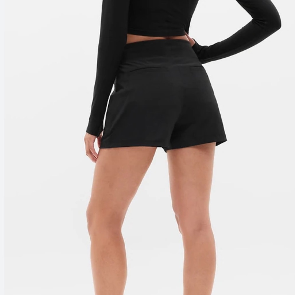 Athleta Trekkie Tribecca Shorts Size 2 - Picture 2 of 9